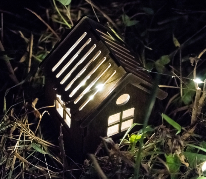 Rechargeable Wooden Cabin, Long lasting LED Candle Nightlight