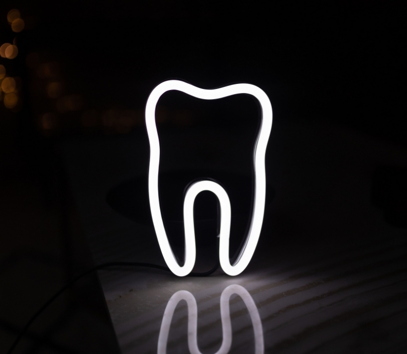 Tooth, Unbreakable Neon Sign